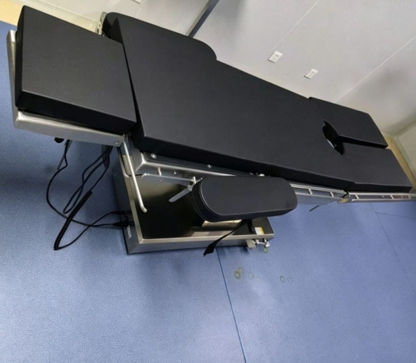Get Premium Performance with the Kangjian KDT-Y08A Used Electric Operating Table